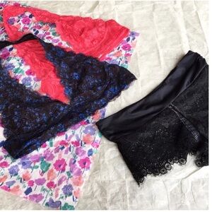 New! Free People Set of 2 Bralettes and 1 Cheeky Boyshorts-Small